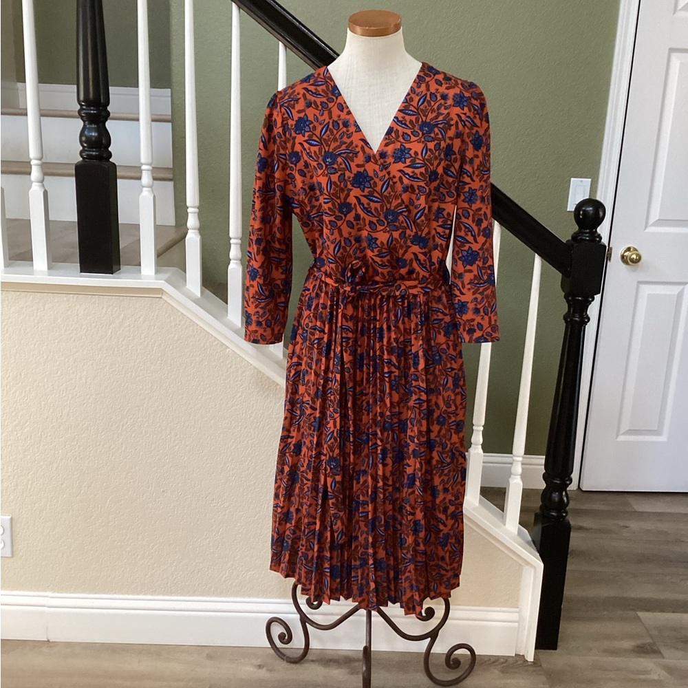 New Floral V-Neck Dress in Orange and Blue